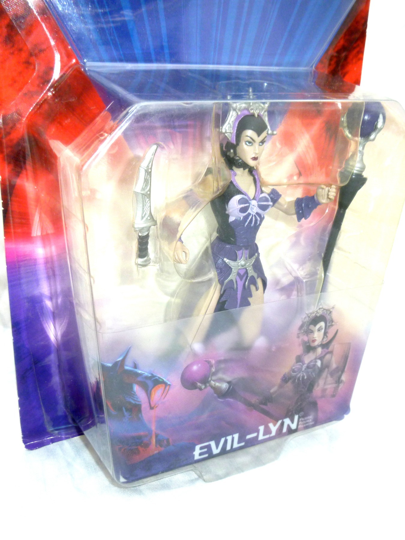 Evil-Lyn 200X 4