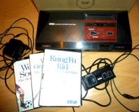 Sega Master System 1 - Mit Stromadapter - Antennenkabel - Gamepad und 3 Spielen 2