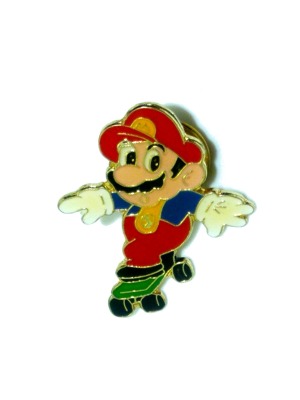 Super Mario Bros - Skateboard Pin
