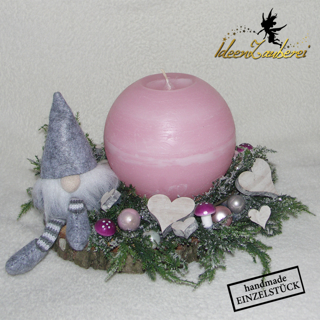 Weihnachtsdeko Für Den Tisch Weinachtsgesteck Wichteltraum Rosa Weihanchtskranz Adventsgesteck Handmade Traumhafter Weihnachtskranz Handmade