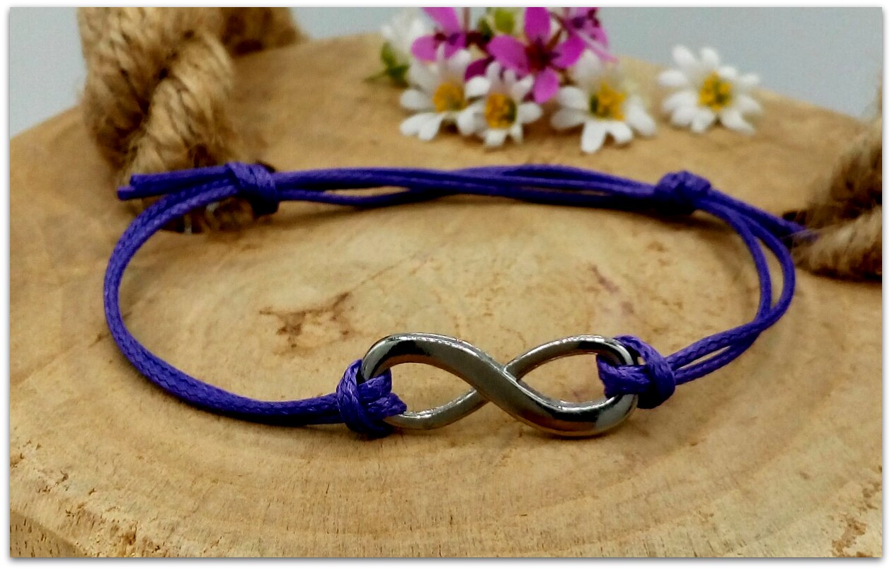 Infinity Armband in lila-silber