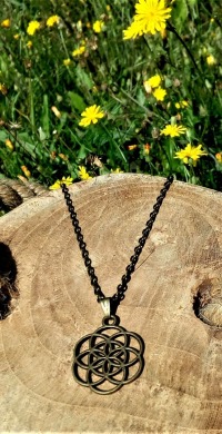 Mandala Halskette mit Blume des Lebens