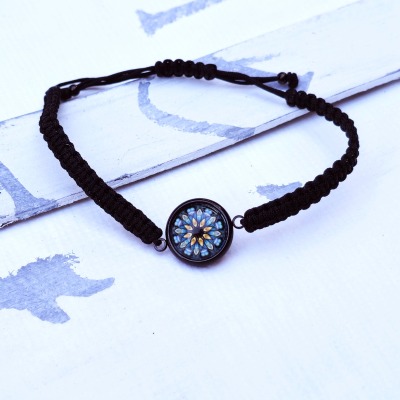 Makramee Armband mit Blüten Cabochon - Beauty Blue