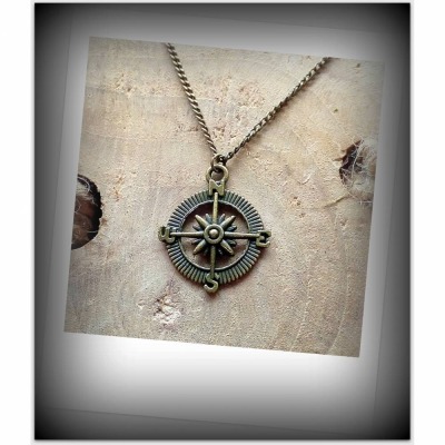 VINTAGE Kompass/Windrose Halskette in Vintage Bronze - Windrose an einzigartig schön