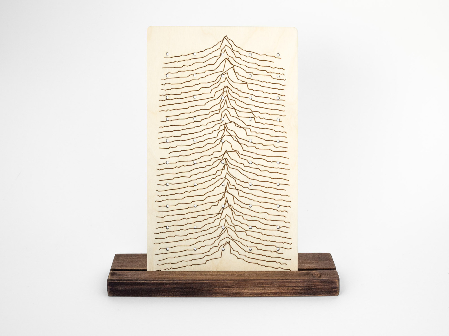 Design Ohrstecker Display aus Holz mit Lasergravur LINES 2
