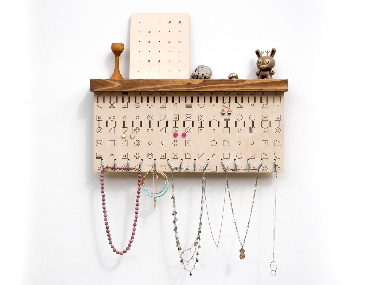 Wall Mounted Jewelry Storage Display with Geometric Pattern WALL GRID II SHAPES