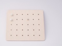 Moderne Ohrstecker Aufbewahrung aus Holz CARD 2