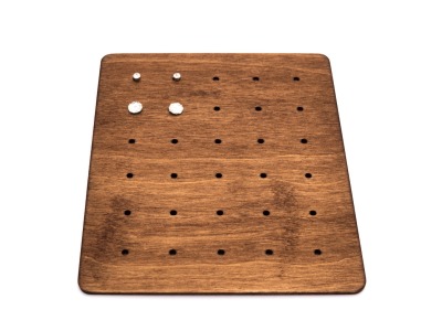 Moderne Ohrstecker Aufbewahrung aus Holz CARD - arborala Originals