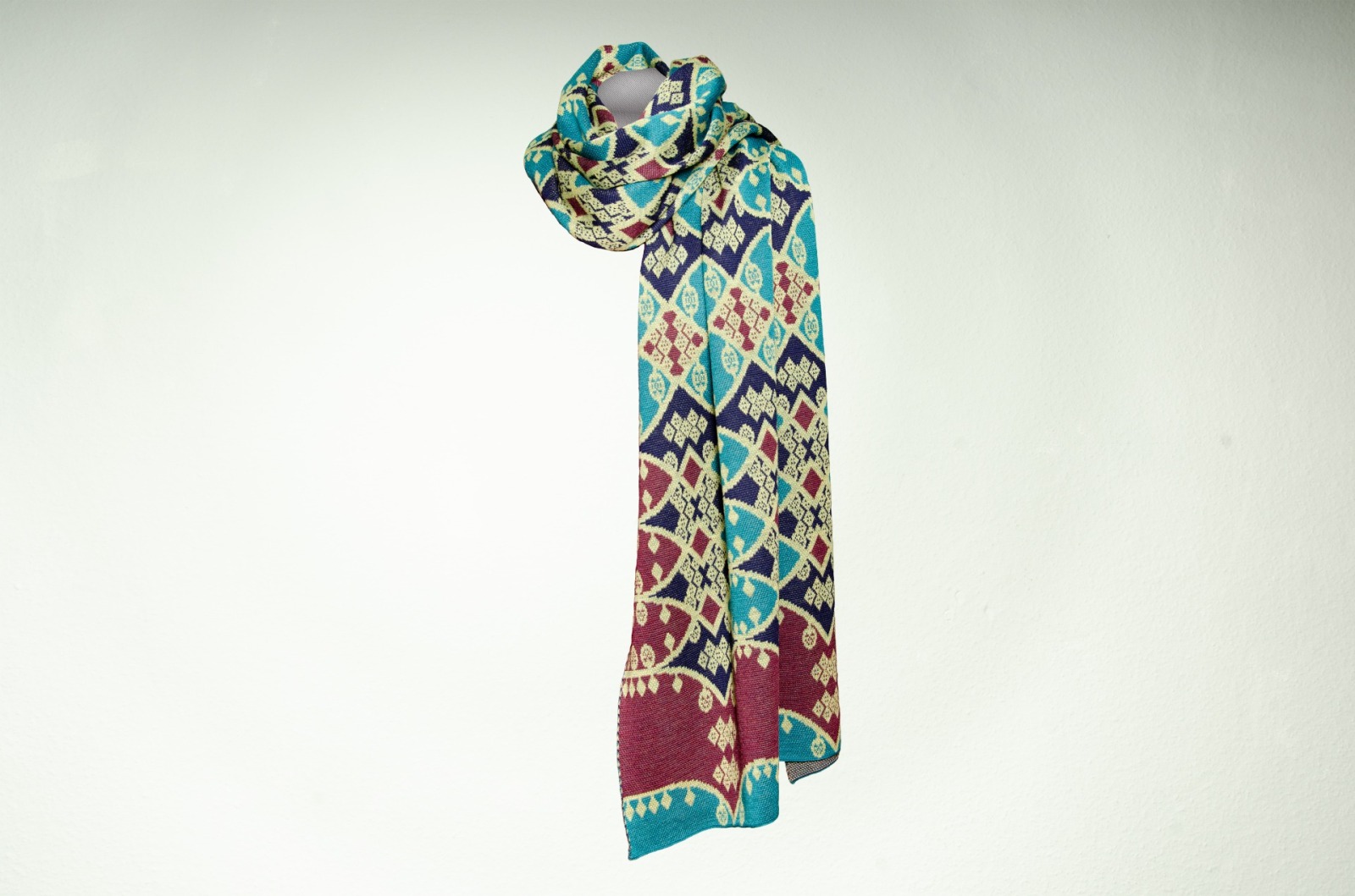 Merino maxi scarf emerald in soft green, turquoise, midnight blue and burgundy 4
