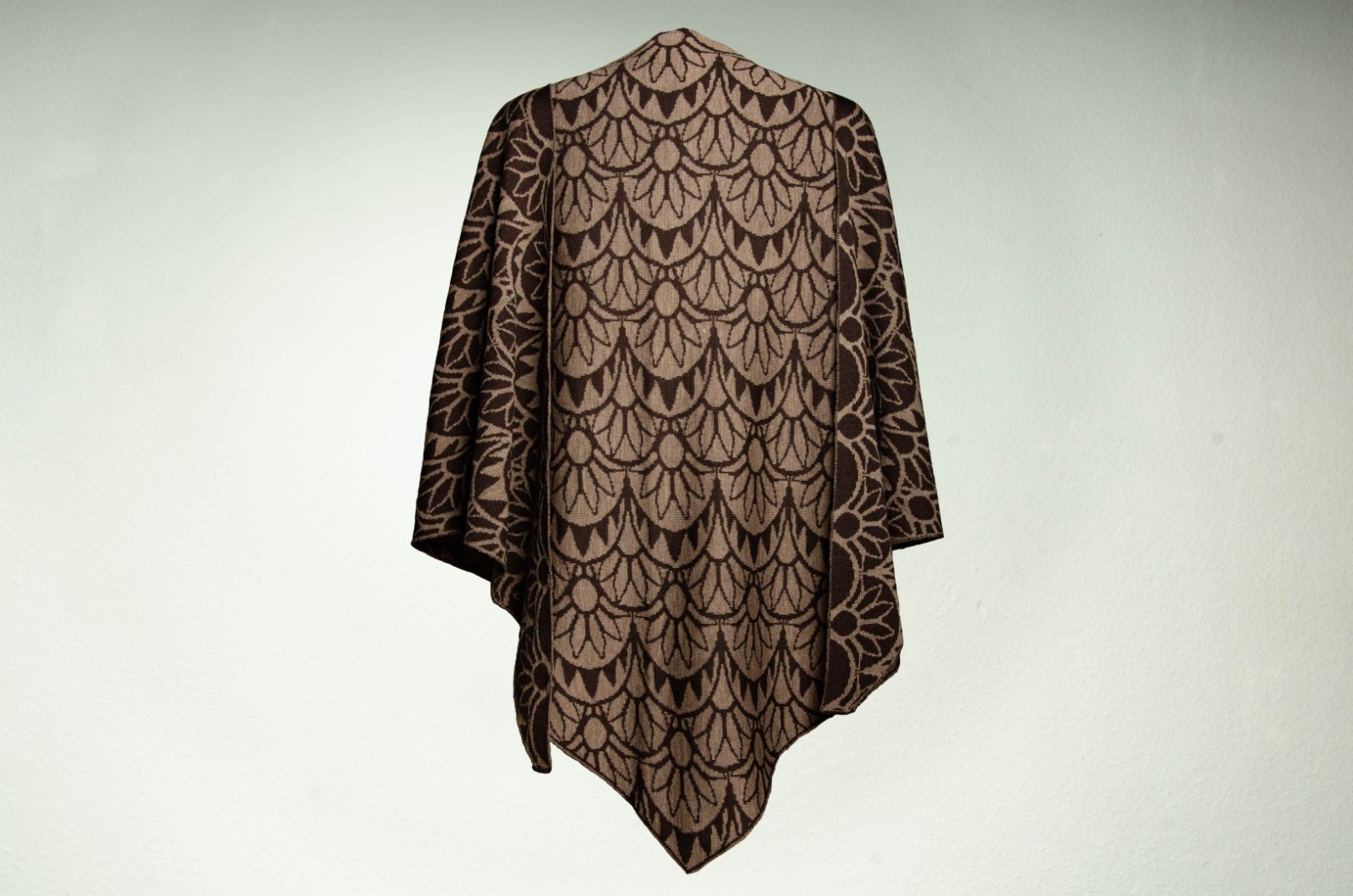 Stole, triangular sun shawl in taupe and dark brown 4