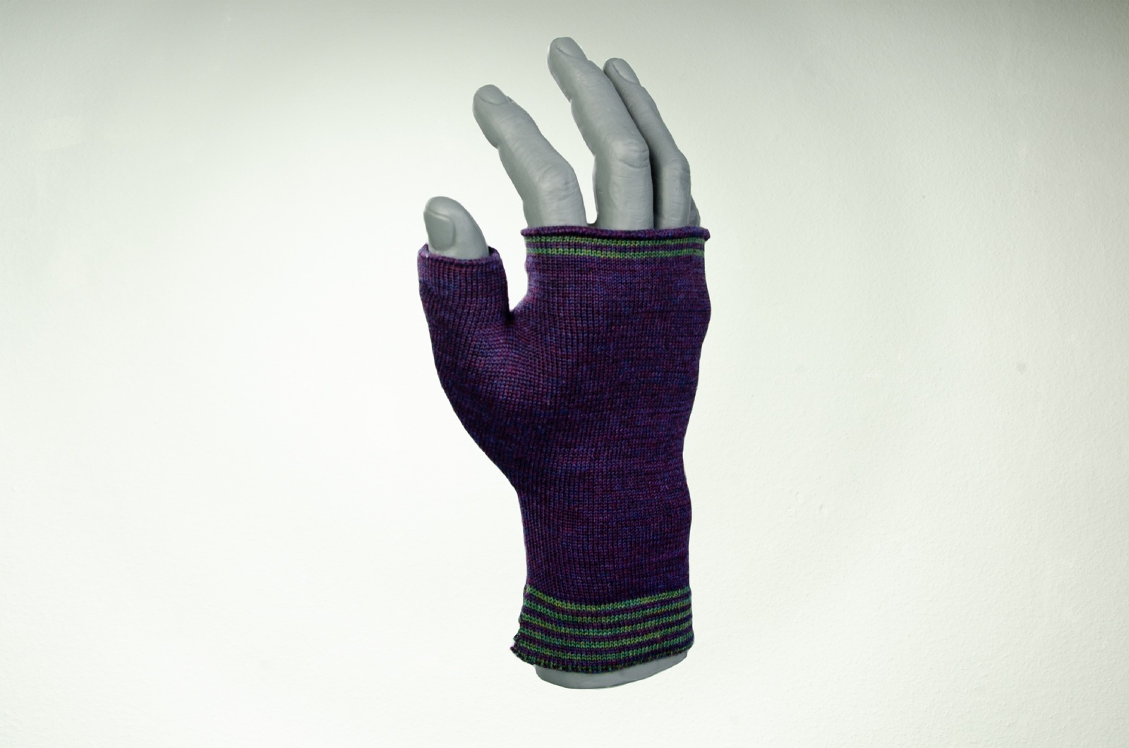 Merino hand warmers in purple and dark green mens 2