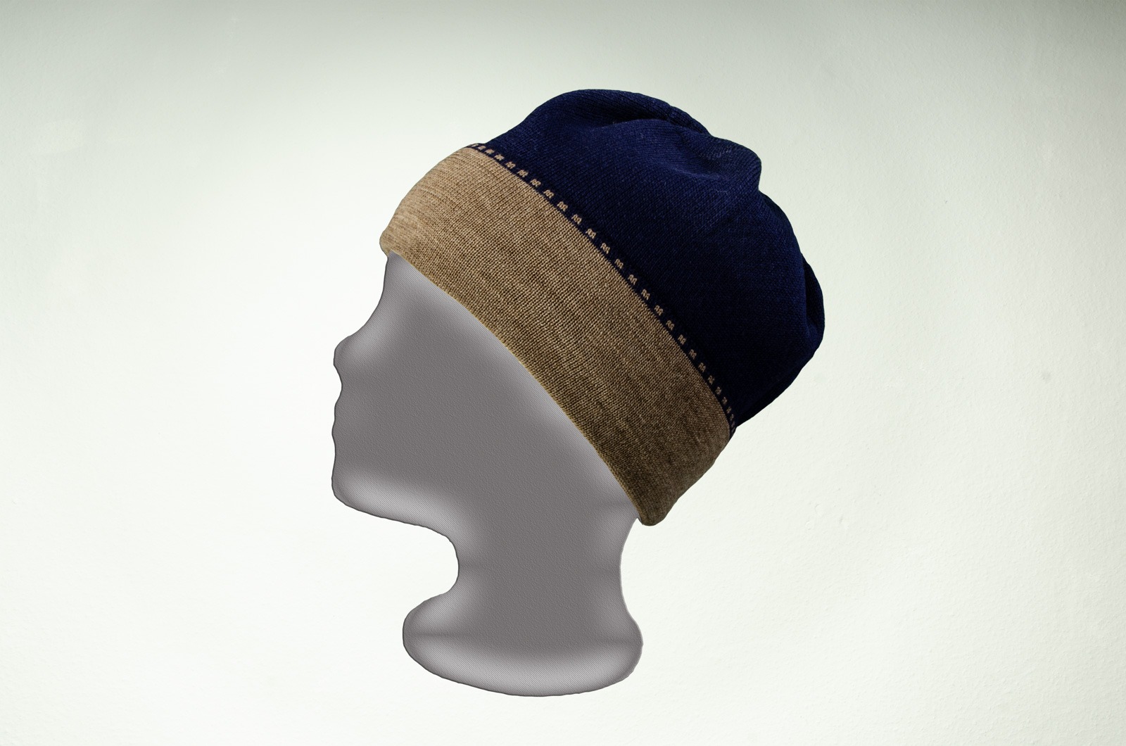 Merino scarf and net hat in taupe and dark blue 4