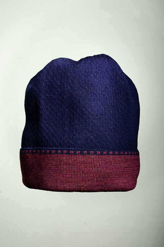 Merino scarf, hat and wrist warmers in dark blue and burgundy 2