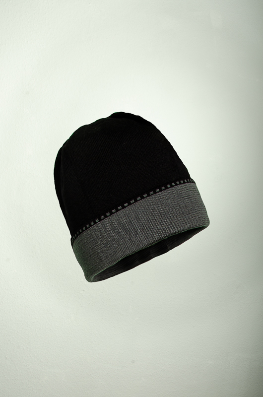 Merino Mütze uni in schwarz und grau 2