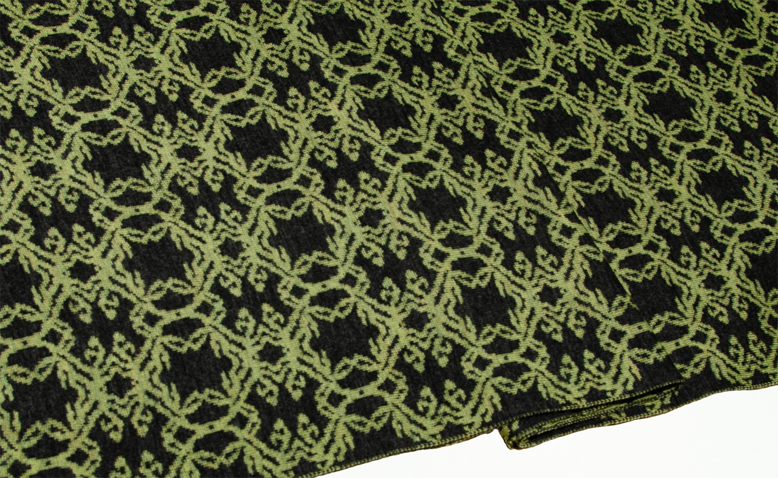 Merino scarf wreath in dark gray and light green