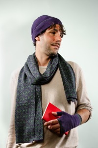 Merino scarf and hat Ireland in dark purple and dark green 2