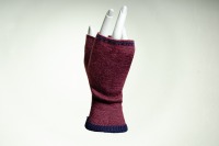 Merino hat and wrist warmers in dark blue and wine red