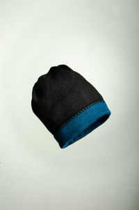 Merino beanie collar color in black and petrol 2