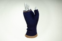 Merino hand warmers in dark blue and taupe ladies 2