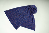 Merino scarf Ireland in blue and dusky pink 2
