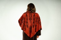 Stole, triangular Aztek shawl in black and terra 5