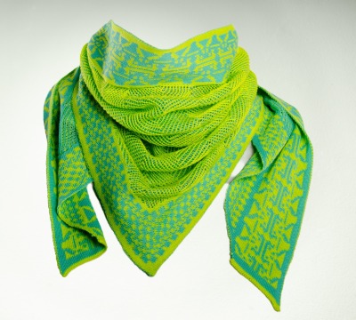 Scarf Shine triangular in lime-green and turquoise - 100 organic cotton