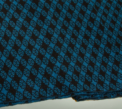 Merino scarf floral check in black and petrol - 100 % Merino extrasoft