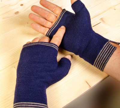 Merino hand warmers men in dark blue and taupe - 100% Merino extrasoft