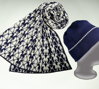 Merino scarf penguin and hat in dark blue and white - 100 Merino extrasoft