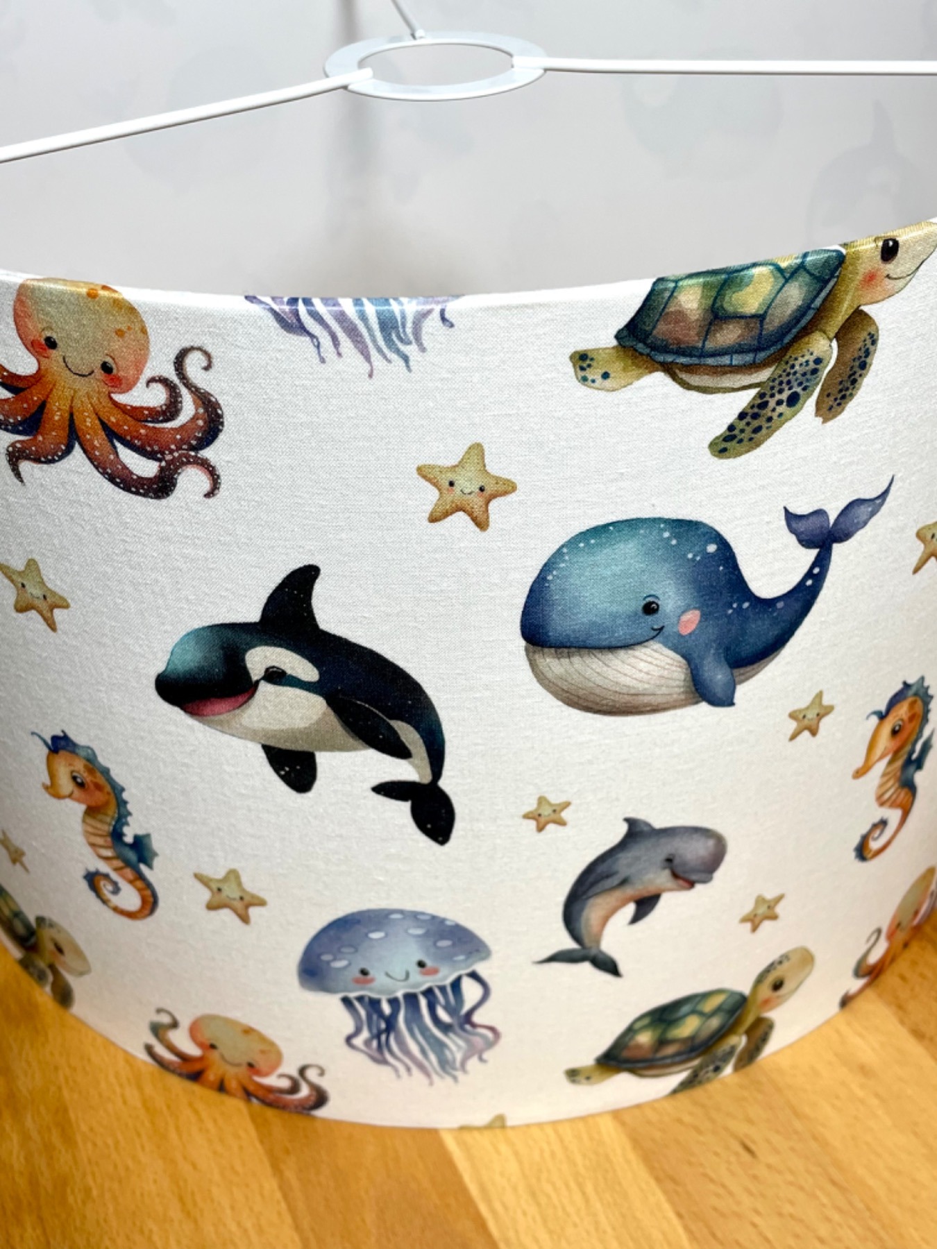 Lampe Wale, Meerestiere, viele Farben, Lampenschirm Kinderzimmer Wale und Quallen 4
