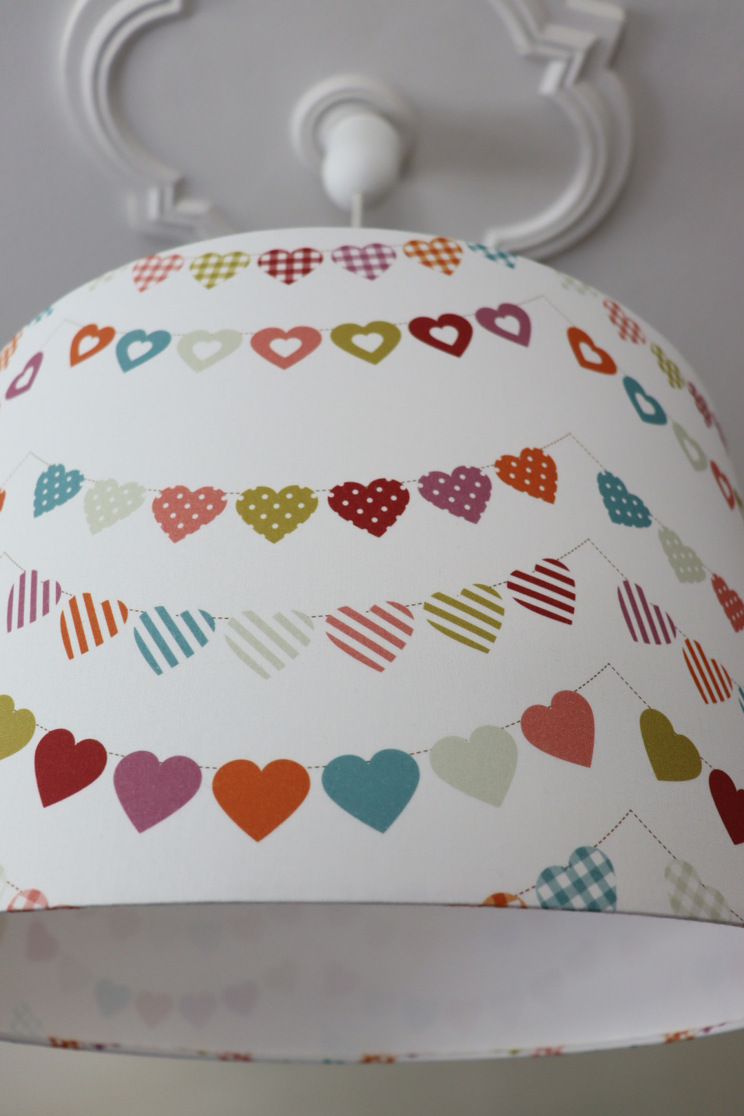 Lampenschirm Kinderzimmer Deckenleuchte Wimpelkette mit Herzen 3