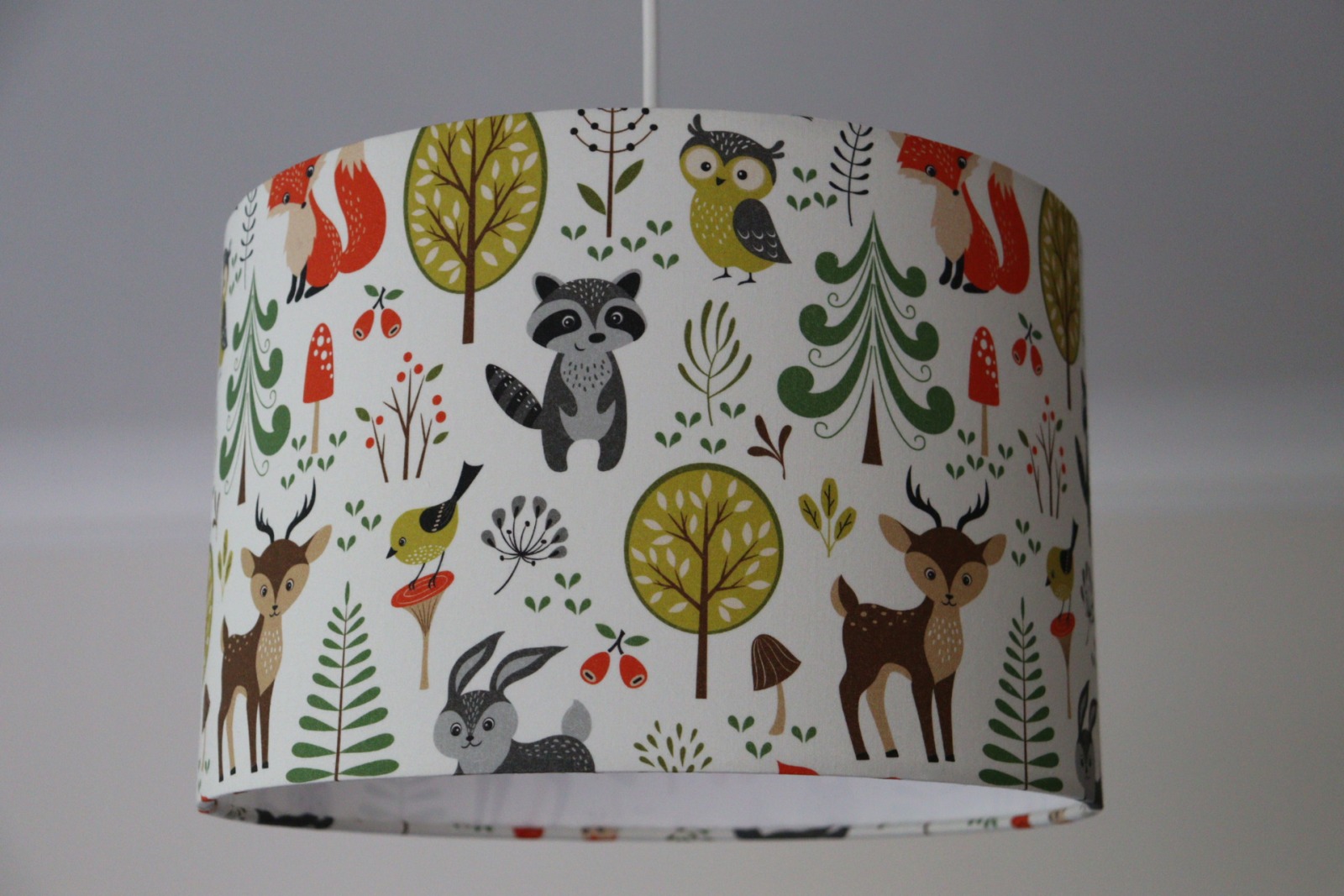 Lampenschirm Kinderzimmer mit Waldtieren Waschbär Hase Vogel Fuchs und Reh 3