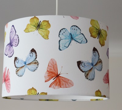 Lampenschirm mit Schmetterlingen