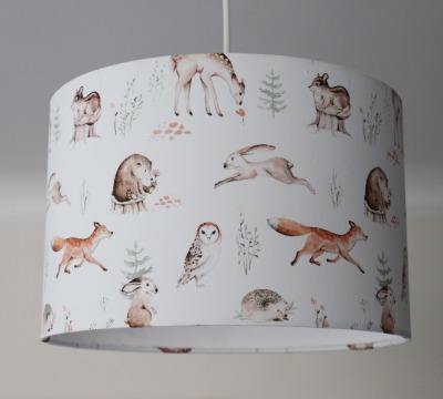 Lampe Kinderzimmer Lampenschirm mit Wildtieren Rehe Hase Bär Igel Eule Fuchs