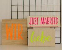 Neon Holzschild - Just Married 2