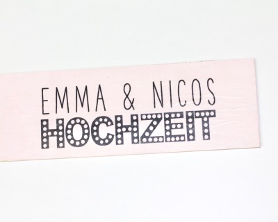 Namensschild aus Holz zur Hochzeit - versch Farben wählbar