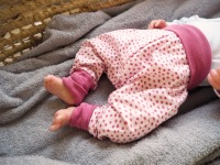Pumphose Baby rosa mit Punkten 7