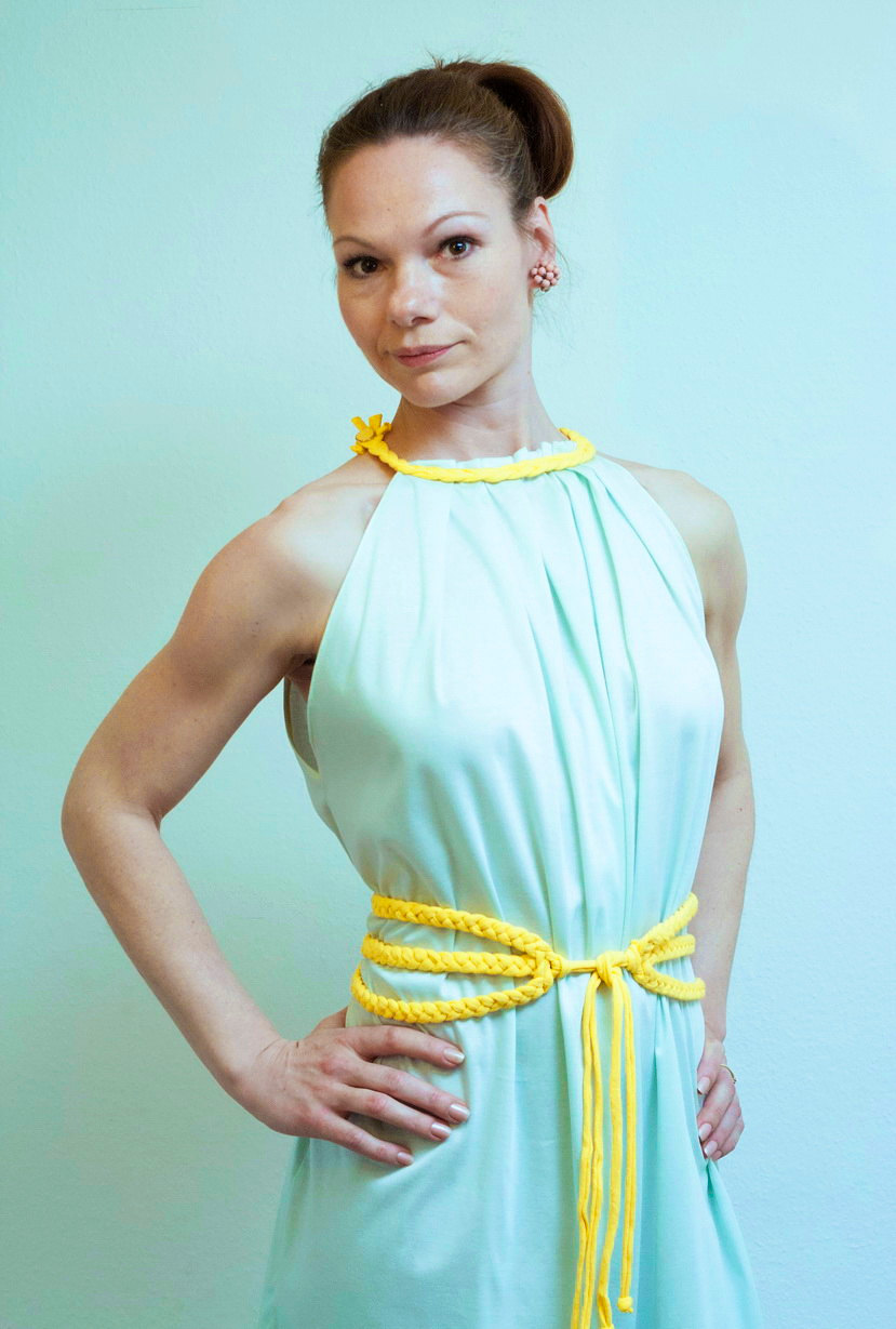 Kleid Debra mit gelbem Gürtel Tunikakleid | Online Shop ...