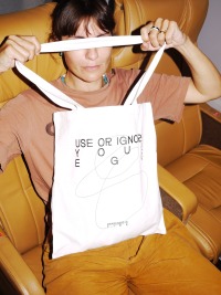 T-Shirt + Bag 5