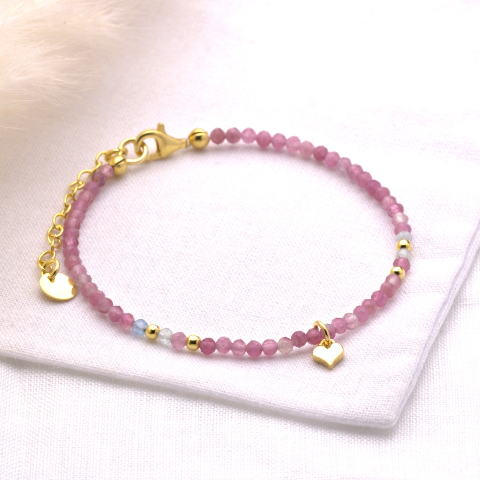 Filigranes Armband aus echtem pink Turmalin mit Aquamarin, mit einem zarten Herz - Silber oder