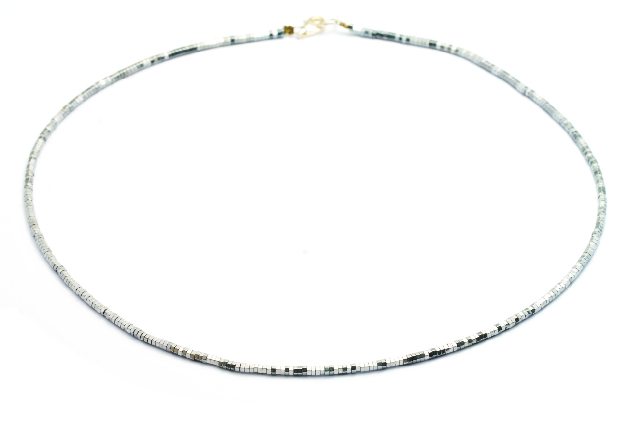 Filigrane Halskette für Damen aus Hämatit 925-er Silber 3
