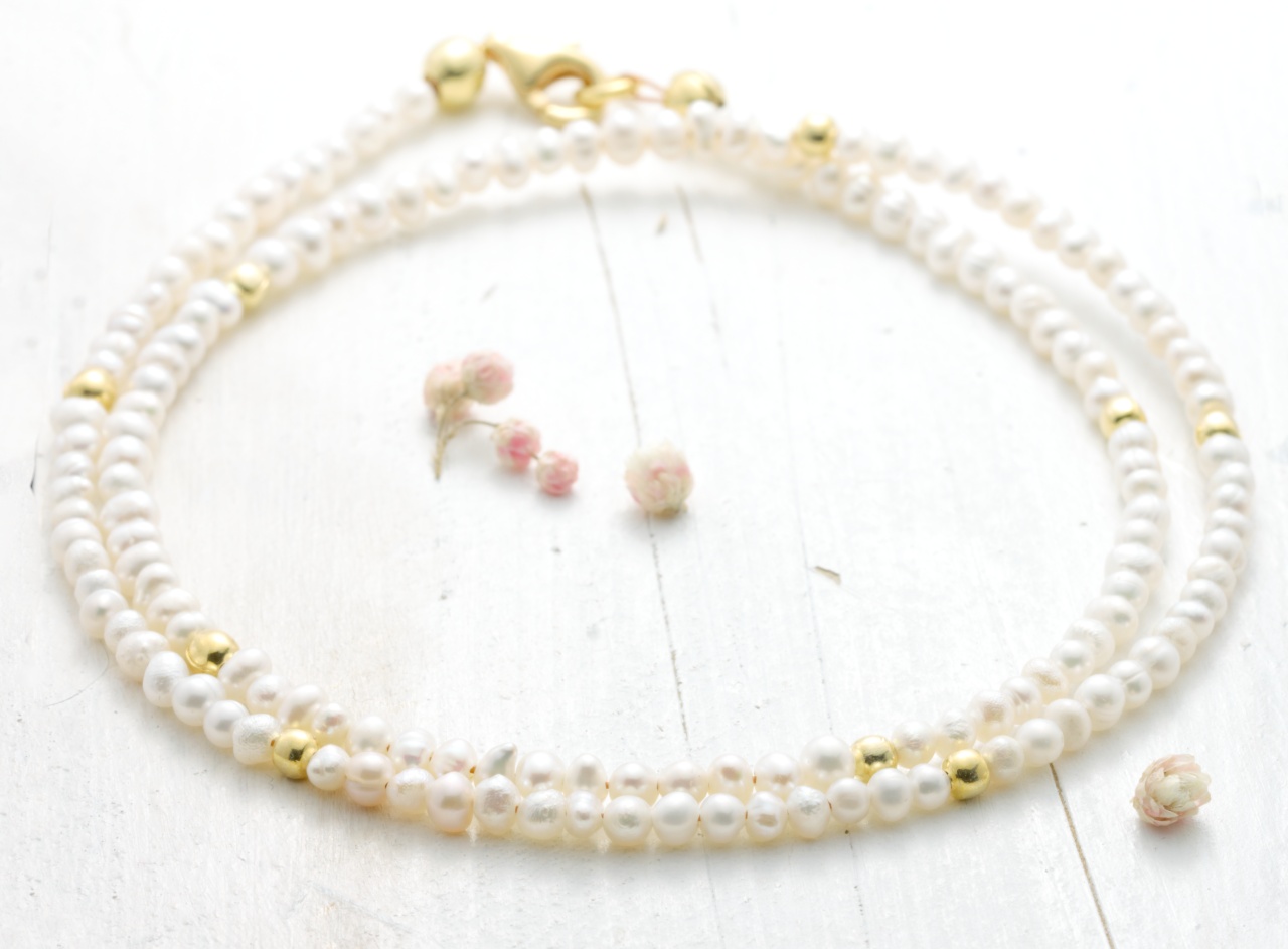 Feine Perlenkette aus echten Süßwasser-Perlen 2
