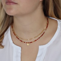 Filigrane Halskette für Damen aus Karneol mit einem kleinen Plättchen als Anhänger 8