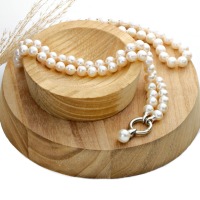 Weiße, lange Perlenkette aus echten Süßwasser-Perlen 2