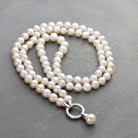 Weiße, lange Perlenkette aus echten Süßwasser-Perlen 4