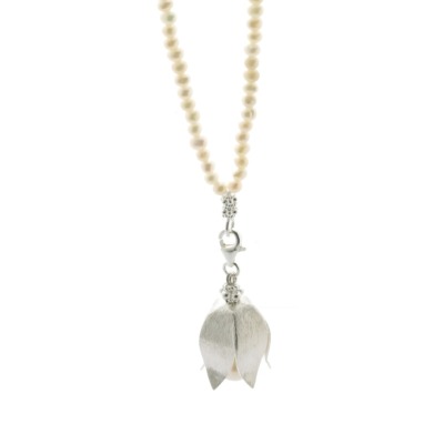 Lange Kette mit aus echten Perlen mit Anhänger Blüte aus 725er Silber schönes Geschenk für Frauen - Lange echte Perlenkette