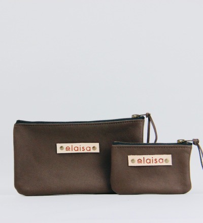 SET OF LEATHER POUCHES IN BROWN - S & M