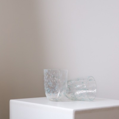 Trinkglas Confetti Ocean - Mundgeblasenes Trinkglas aus des Tschechischen Republik