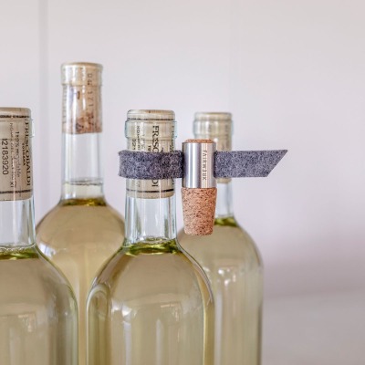 Weinstöpsel und Tropfenfänger - Weinstöpsel und Tropfenfänger Set aus Filz und Kork