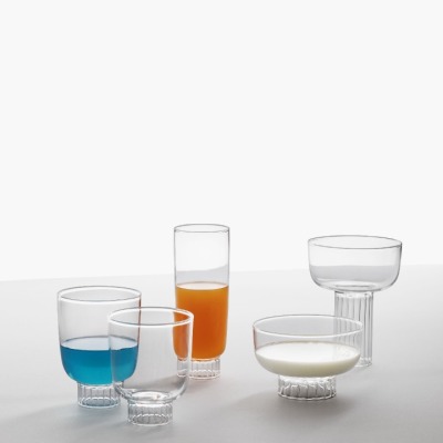 Liberta - Glasserie in drei Größen - Handgefertigte italienische Becher auf geriffeltem Fuß